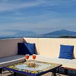 Sun & Relax, Relaxing Location With Seaview *