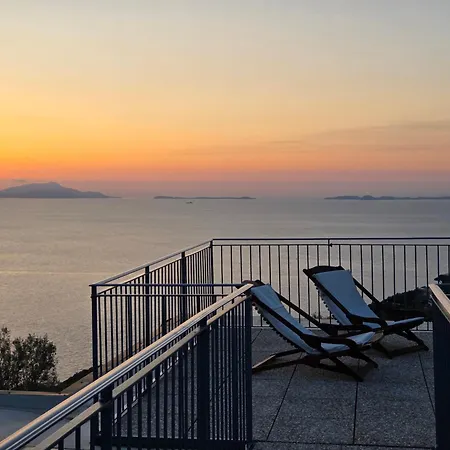 Sun & Relax, Relaxing Location With Seaview *