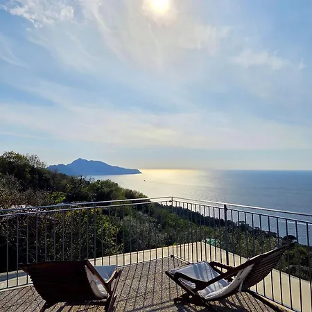 Sun & Relax, Relaxing Location With Seaview Massa Lubrense