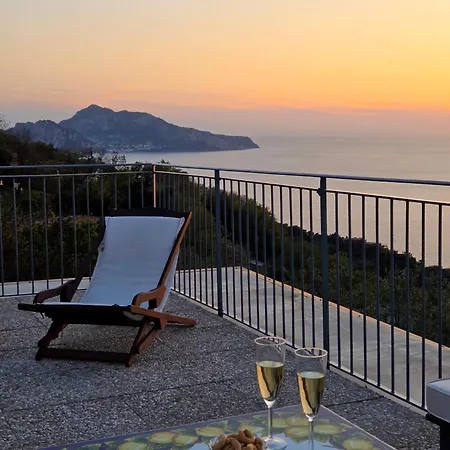 Sun & Relax, Relaxing Location With Seaview * Massa Lubrense