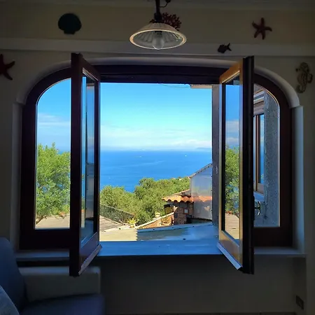Sun & Relax, Relaxing Location With Seaview Massa Lubrense