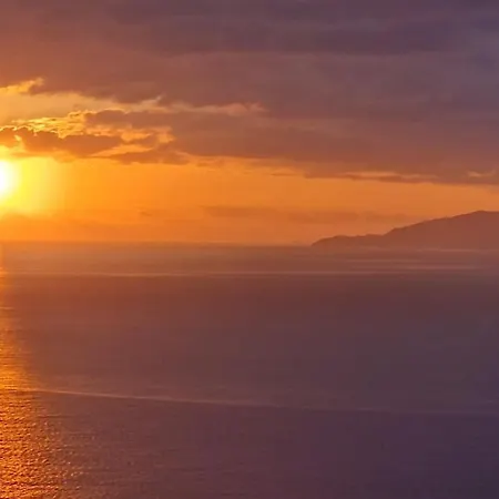 Sun & Relax, Relaxing Location With Seaview * Massa Lubrense
